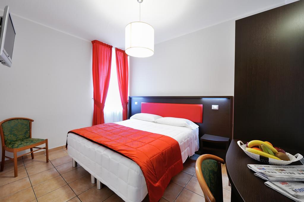 Hotel Al Corso Legnano Cameră foto