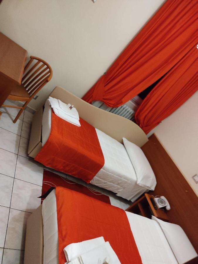 Hotel Al Corso Legnano Exterior foto