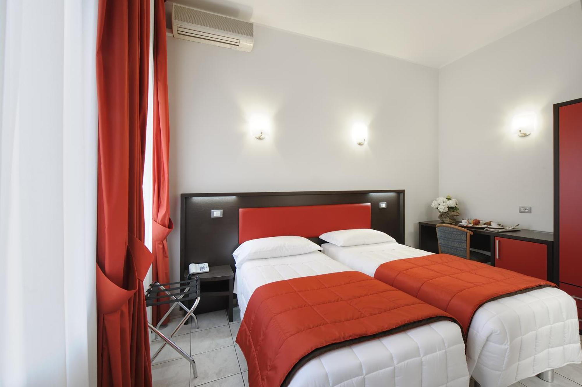 Hotel Al Corso Legnano Cameră foto