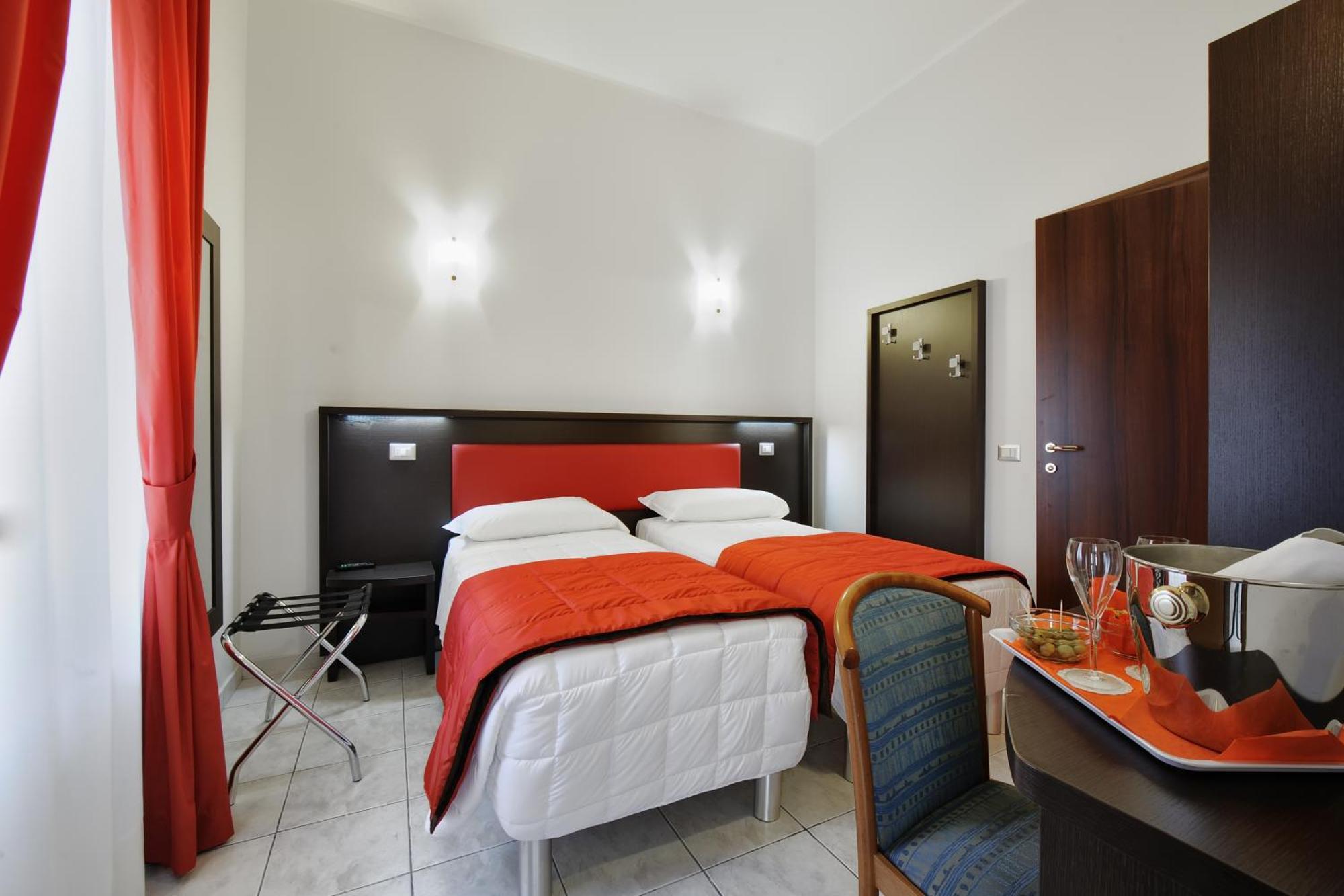 Hotel Al Corso Legnano Cameră foto