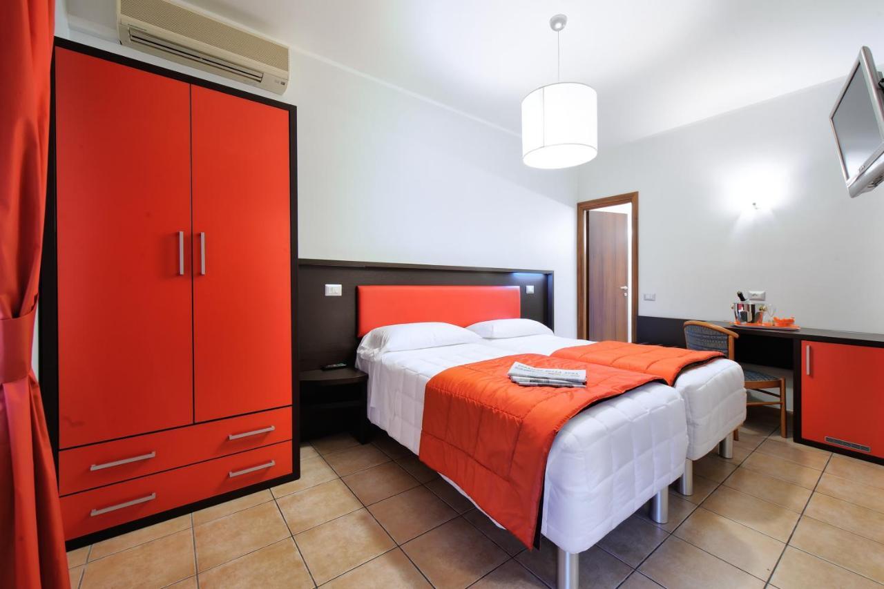 Hotel Al Corso Legnano Cameră foto
